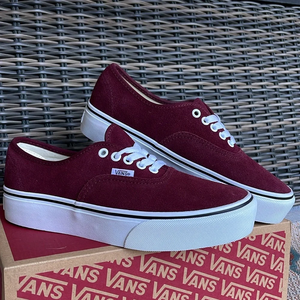 Vans WMNS Authentic Platfor (Suede) Port Royale/True VN0ARAVRJNR Platforms